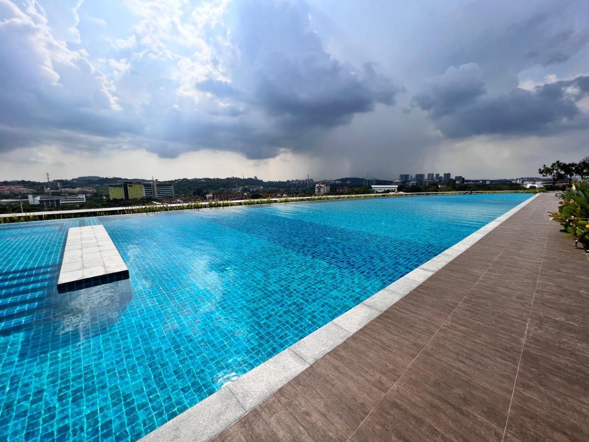 Condostay At Bangi Kampong Sungai Ramal Dalam ภายนอก รูปภาพ